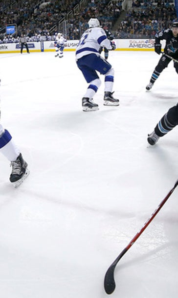 Couture lifts Sharks past Lightning 2-1 (Jan 19, 2017)